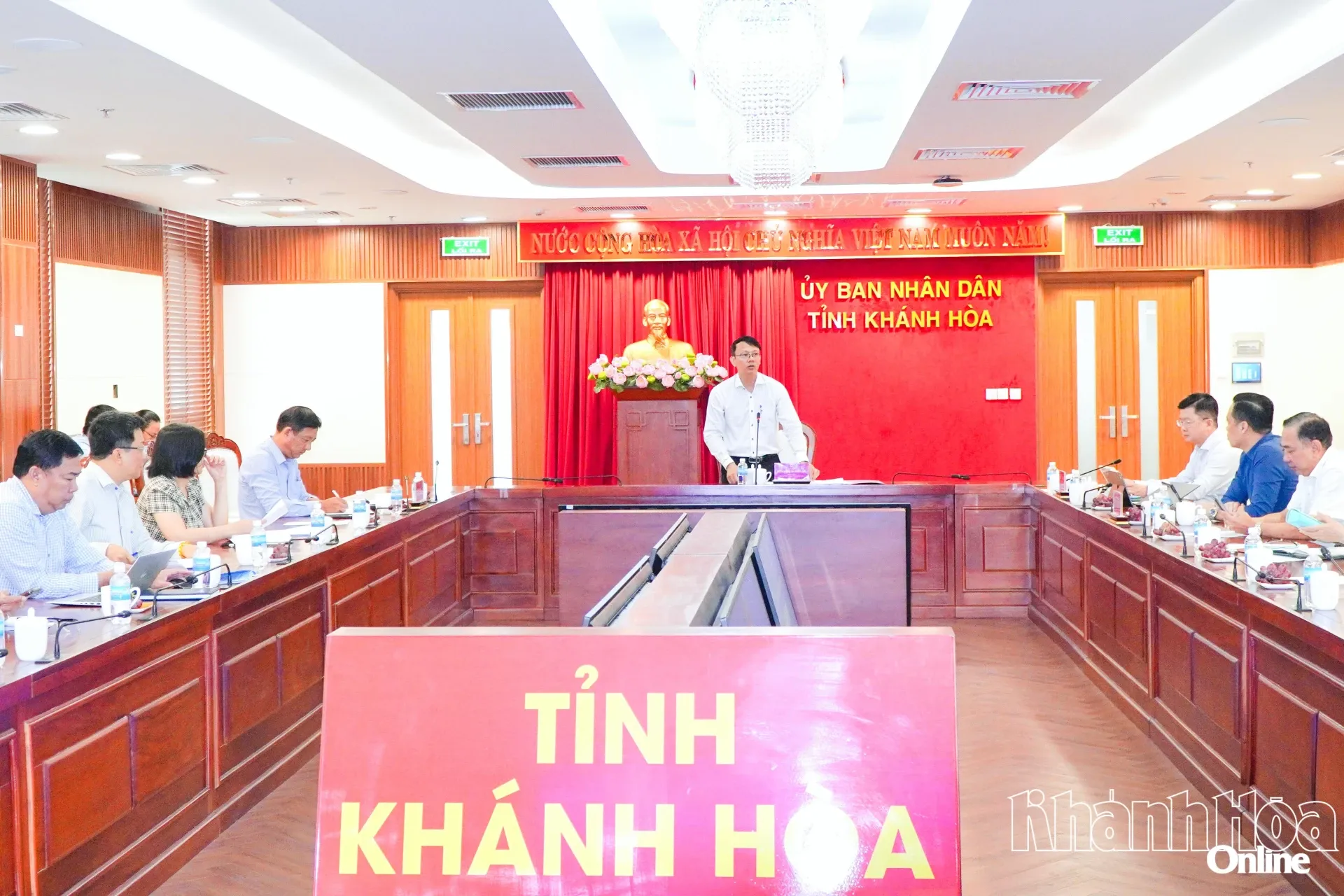 Tiếp tục triển khai hiệu quả các nội dung hợp tác giữa UBND tỉnh Khánh Hòa và Đại học Kinh tế Thành phố Hồ Chí Minh
