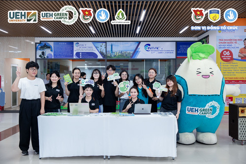 [Let’s Green Unitour Day 2025] Chạm ngõ không gian trải nghiệm Mô hình Đại học Xanh tại Trường Đại học Công nghệ Thành phố Hồ Chí Minh