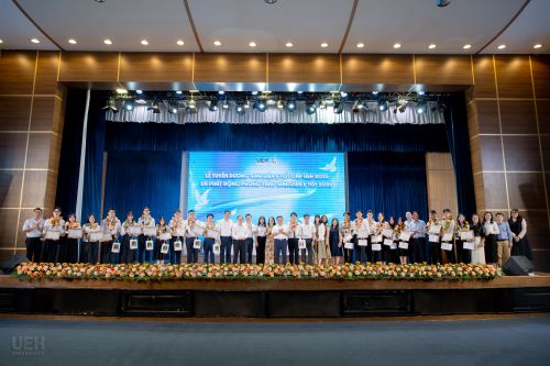 Chương trình Kỷ niệm 76 năm Ngày Truyền thống học sinh, sinh viên và Hội Sinh viên Việt Nam (09/01/1950 – 09/01/2026) và Lễ tuyên dương Sinh viên 5 tốt UEH năm 2025