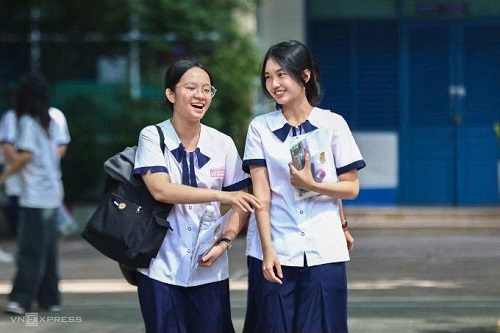 Đại học Kinh tế TP HCM chuyển sang xét tuyển kết hợp, nhân đôi điểm Toán