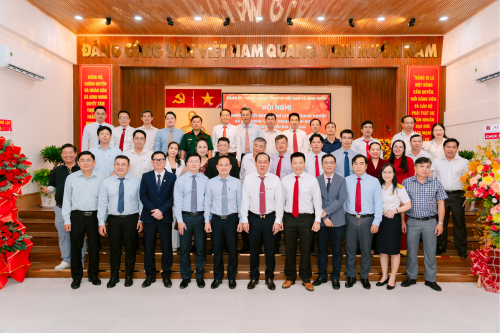 UEH tham gia ký kết hợp tác nhà trường - doanh nghiệp tại xã Bình Hưng, thúc đẩy phát triển kinh tế tư nhân tại địa phương