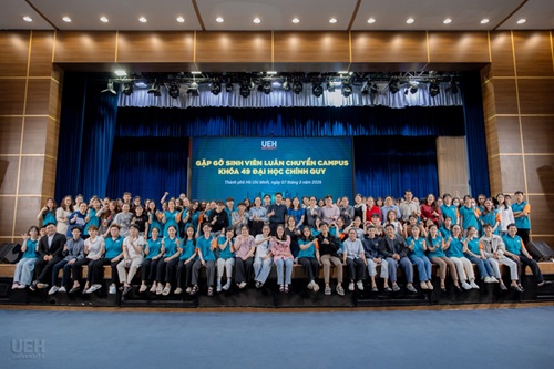 UEH tổ chức buổi gặp gỡ sinh viên Khóa 49 đại học chính quy luân chuyển campus học tại cơ sở TP.HCM