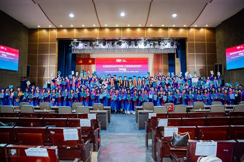 UEH Mekong: Lễ tốt nghiệp cho Tân cử nhân thế hệ thứ 3 - Dấu mốc khẳng định chất lượng và sứ mệnh đào tạo của UEH
