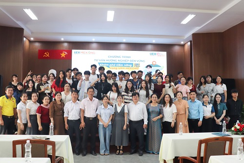 UEH Mekong Campus Tour 2026: Hơn 700 học sinh THPT tham quan, trải nghiệm thực tế và tham gia tư vấn tuyển sinh - hướng nghiệp 2026