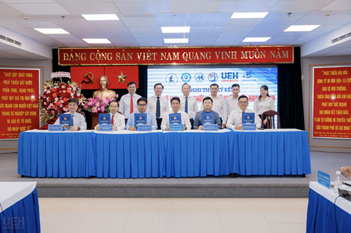 UEH ký kết thỏa thuận hợp tác cùng UBND phường, Đoàn Thanh niên Cộng sản Hồ Chí Minh phường Xuân Hòa, tăng cường phối hợp tổ chức các hoạt động giáo dục, văn hóa - xã hội và phục vụ cộng đồng