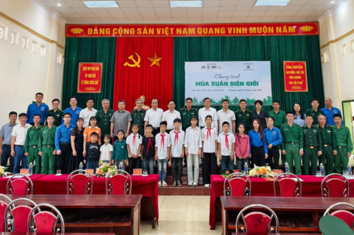 “Mùa xuân biên giới”: Lan tỏa trách nhiệm xã hội và thắt chặt hợp tác giữa hai đại học kinh tế hàng đầu Việt Nam