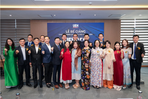 Lễ Bế giảng UEH CEO Program Khóa 1: Kiến tạo cộng đồng lãnh đạo doanh nghiệp bản lĩnh và đổi mới
