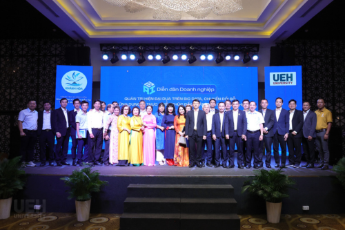 UEH đồng hành cùng doanh nghiệp tỉnh Khánh Hòa thúc đẩy quản trị hiện đại dựa trên Big Data, chuyển đổi số và AI thực chiến 