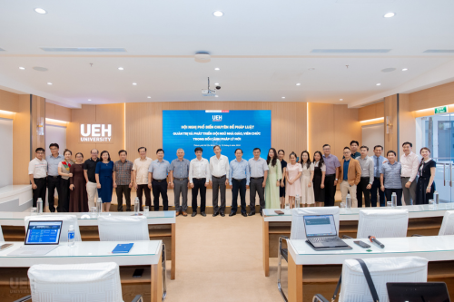 Đại học Kinh tế Thành phố Hồ Chí Minh (UEH) tổ chức chuyên đề pháp luật về “Quản trị và phát triển đội ngũ nhà giáo, viên chức trong bối cảnh pháp lý mới”