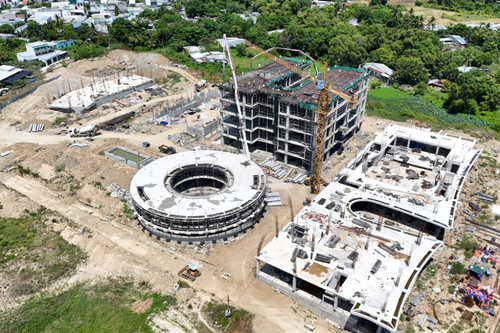 Lễ cất nóc Khối nhà giảng đường UEH Nexus Campus Nha Trang