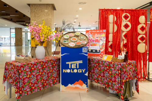 TẾT Art 2026: A space of cultural and creative convergence in UEH Academic Environment 