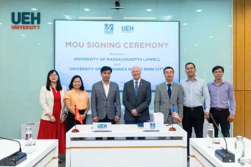 UEH and the University of Massachusetts Lowell (USA) Sign Memorandum of Understanding, Fostering Bilateral Strategic Cooperation