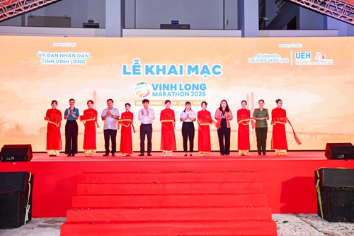 [UEH 50] An Explosion of Emotions at the Opening Ceremony of Vinh Long Marathon 2026: The Highlight of Kids Run and the Beginning of the “Mekong Heart Journey”