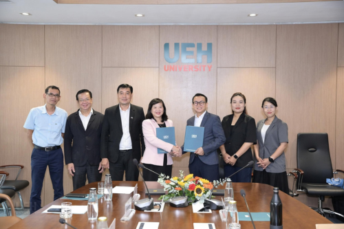 Trường Kinh doanh UEH ký kết thỏa thuận hợp tác với Công ty Cổ phần Công nghệ Haravan